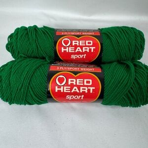 Red Heart Yarn 3 Ply /Sport Weight  2 Skiens